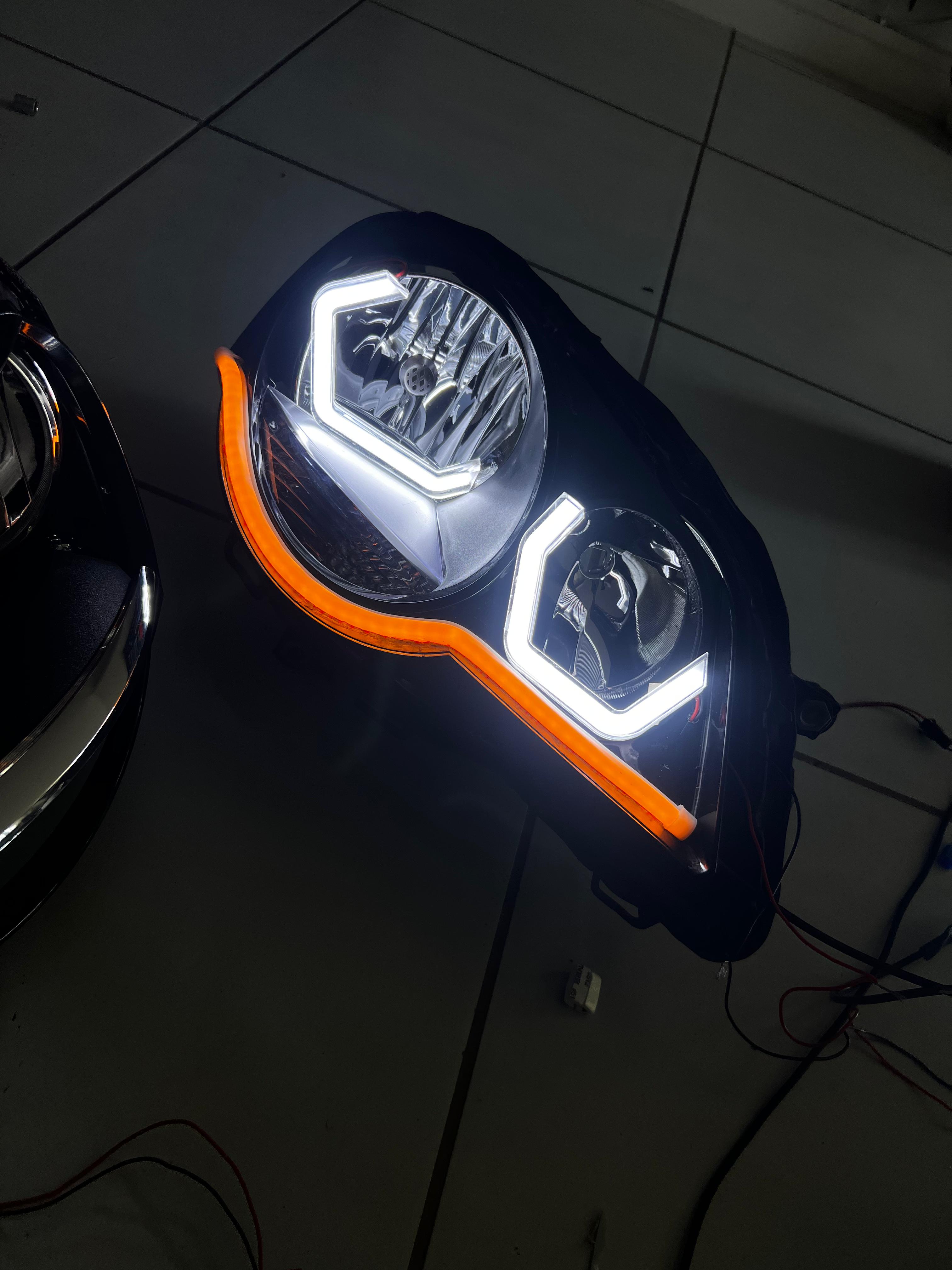 Modified VW Polo Vivo (05-19) Silverline Facelift Headlight WITH INDICATORS
