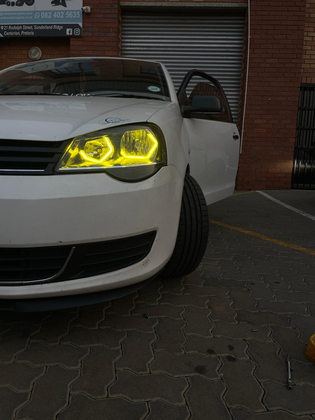 BMW DRL STYLE VW Polo Vivo (05-19) Silverline Facelift Headlight YELLOW/ WHITE